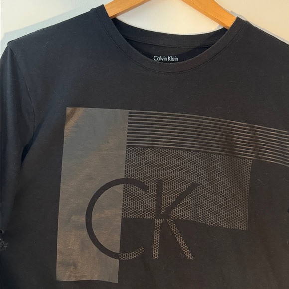 ✅ CALVIN KLEIN CK Short Sleeve Spell Out Designer Crewneck Tee T Shirt -Black - Picture 1 of 5